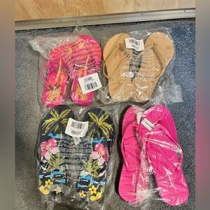 Lot of 4 Old Navy Flip Flops.. Size 8